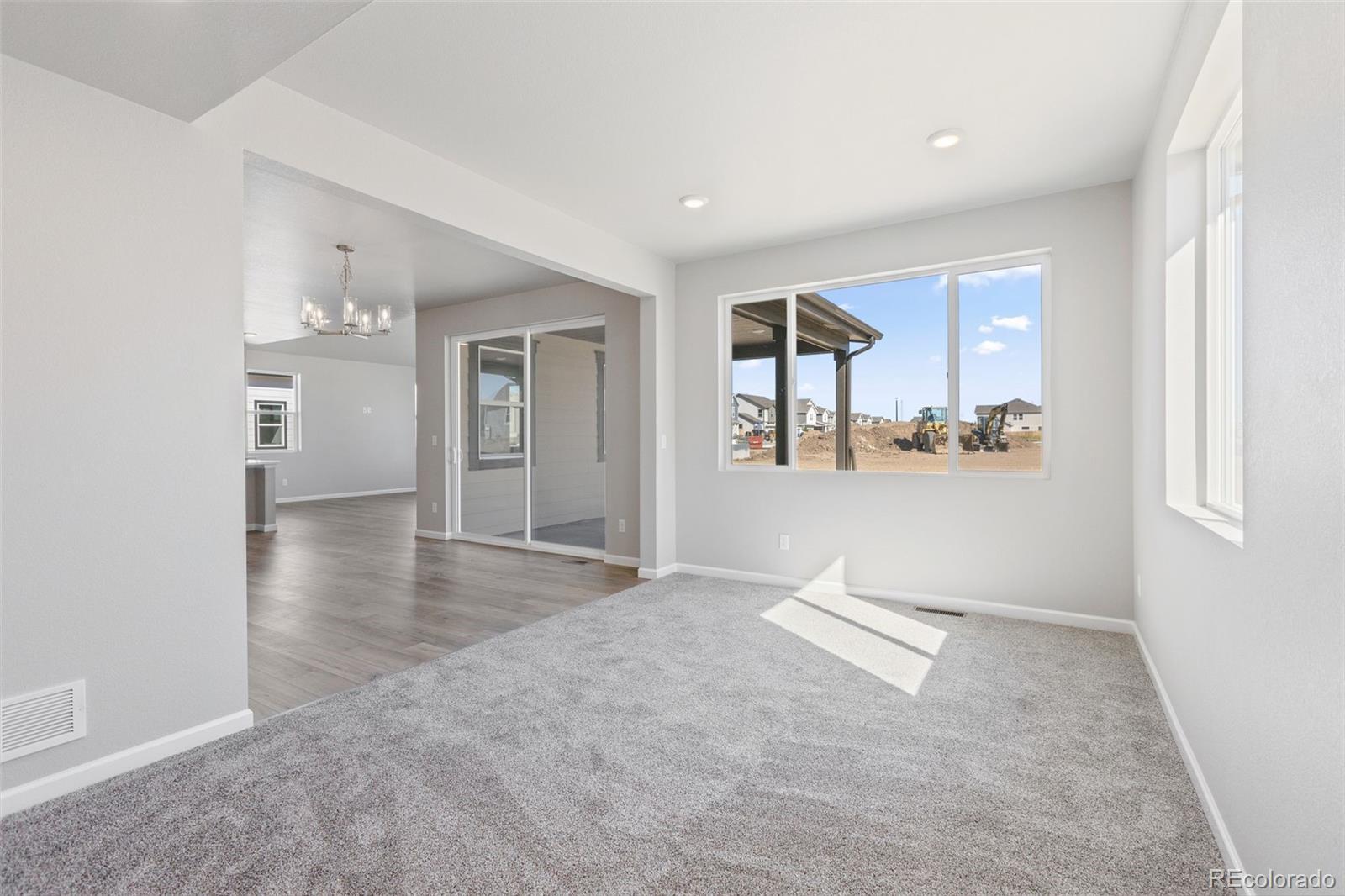 1737 Jennifer Street