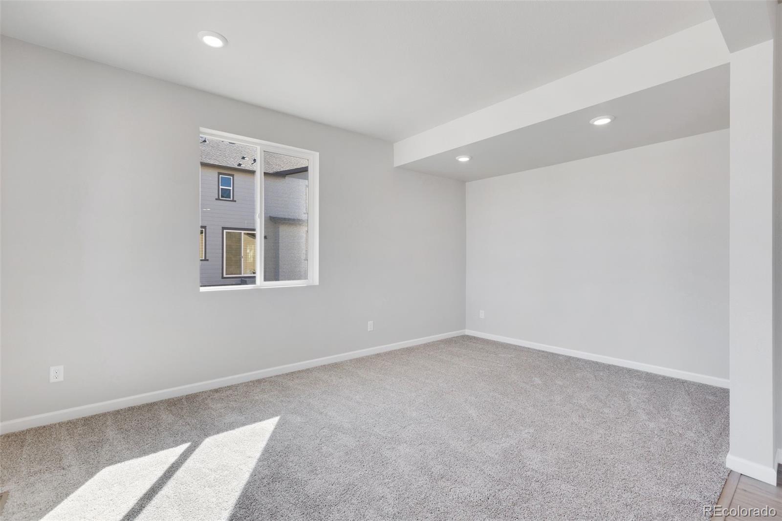 1737 Jennifer Street