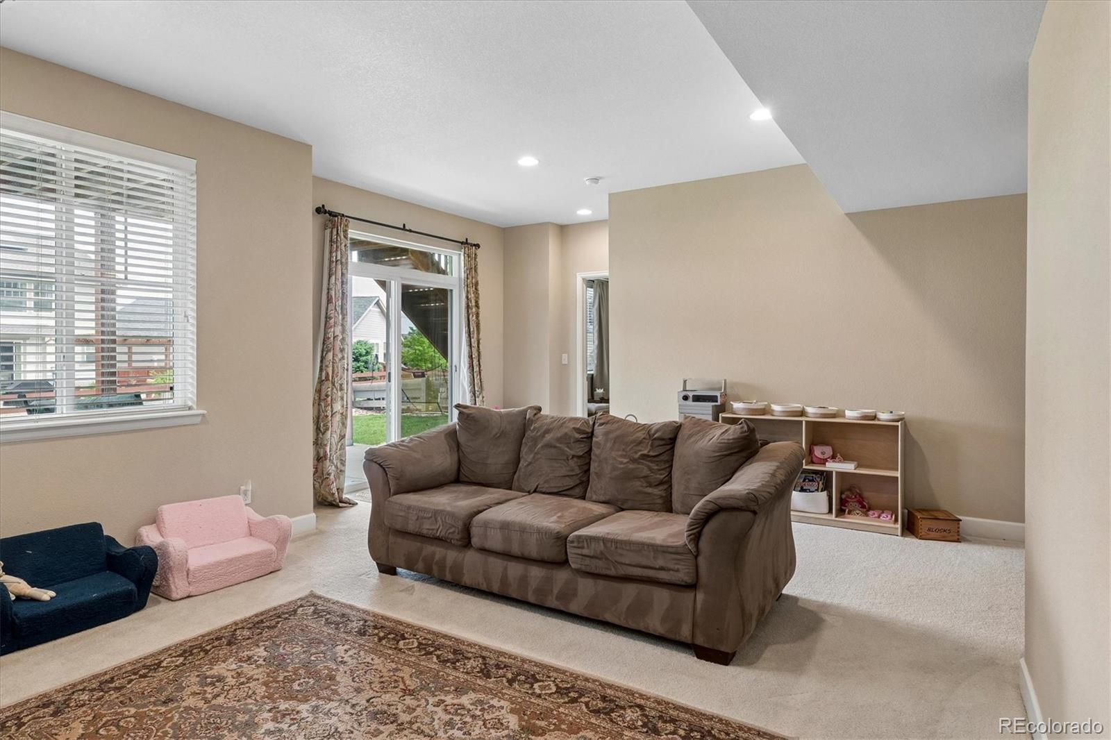 10242 Greenfield Circle