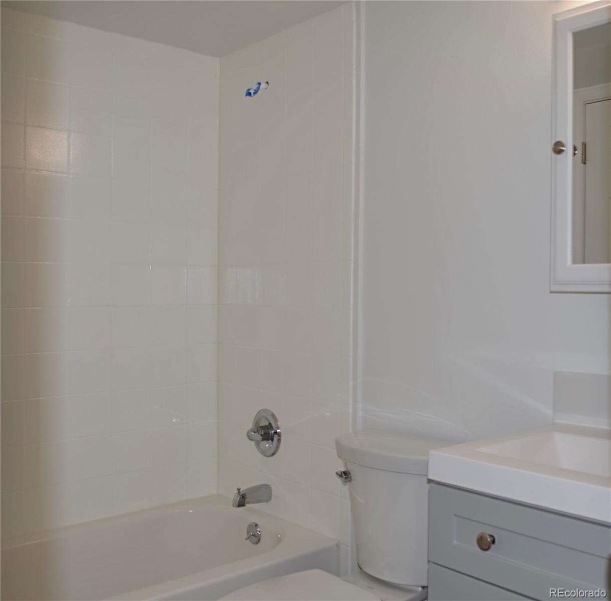 962 S Dearborn Way Unit: 3