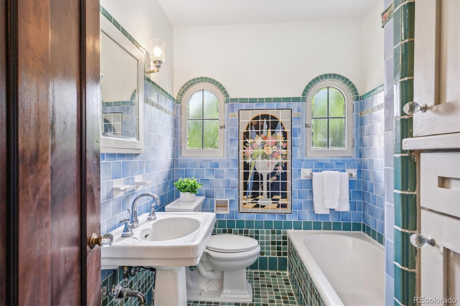 5600 Montview Boulevard