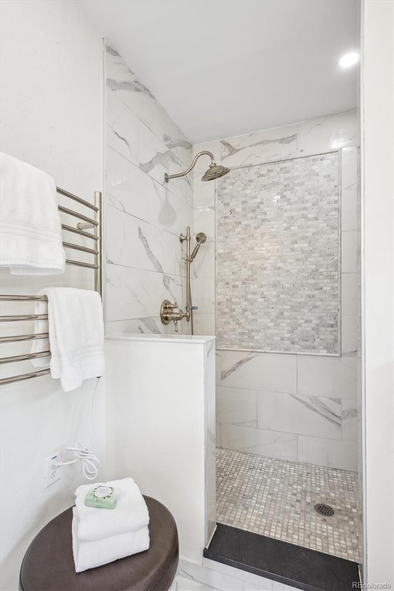 5600 Montview Boulevard