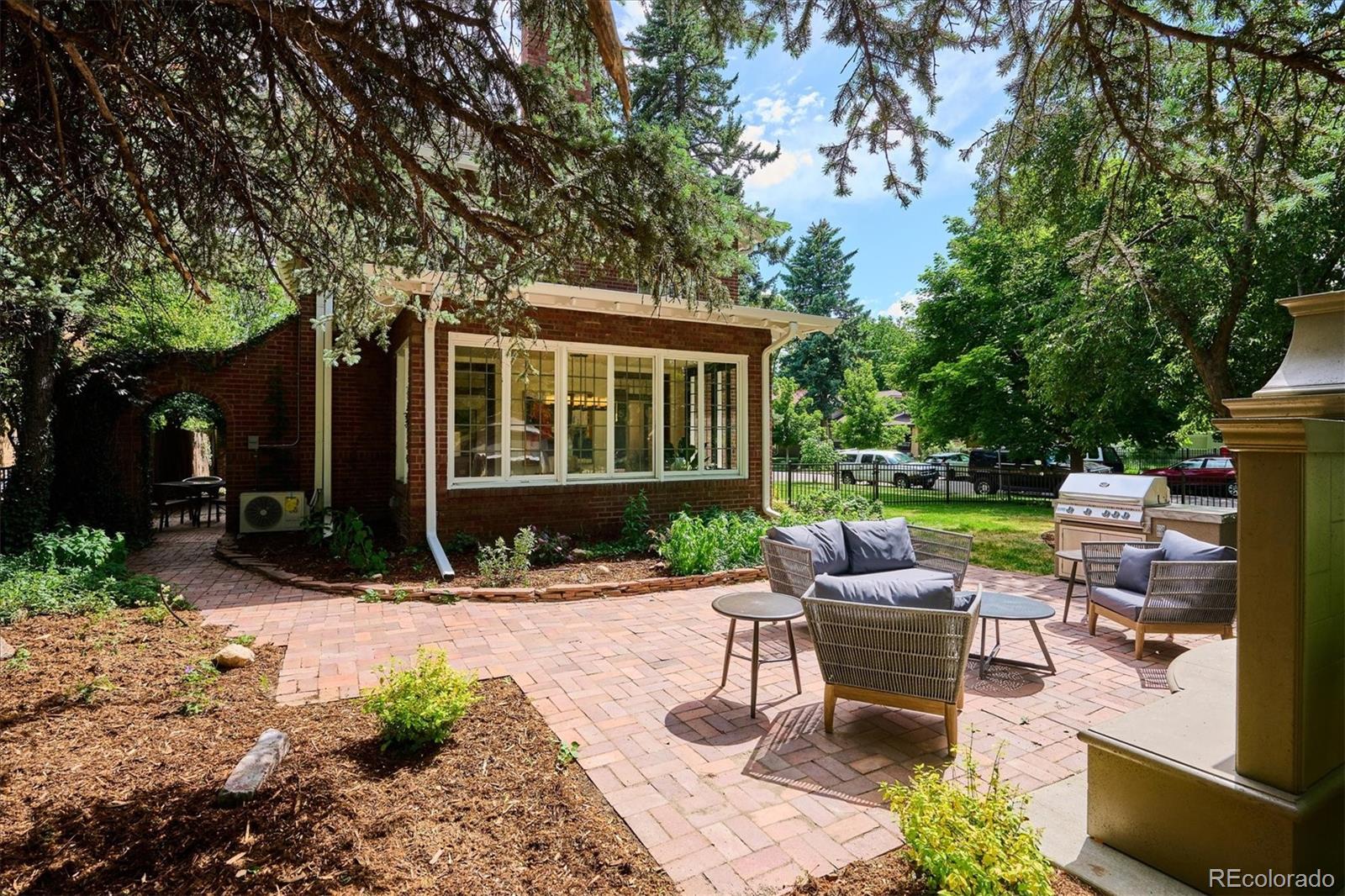 5600 Montview Boulevard