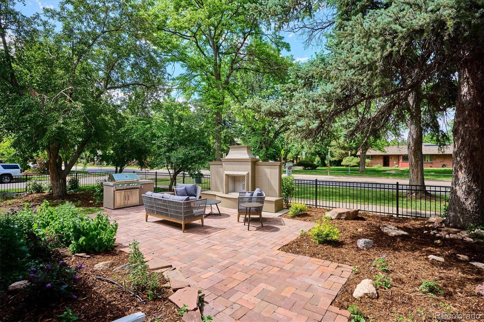 5600 Montview Boulevard