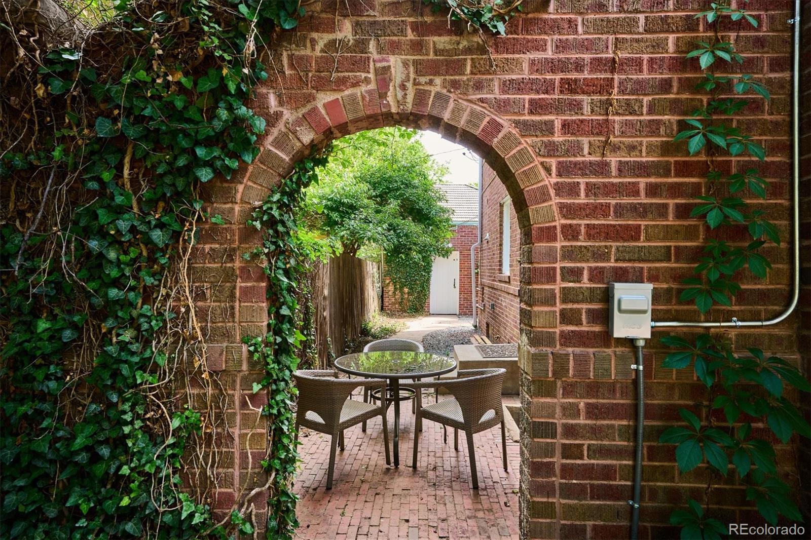 5600 Montview Boulevard