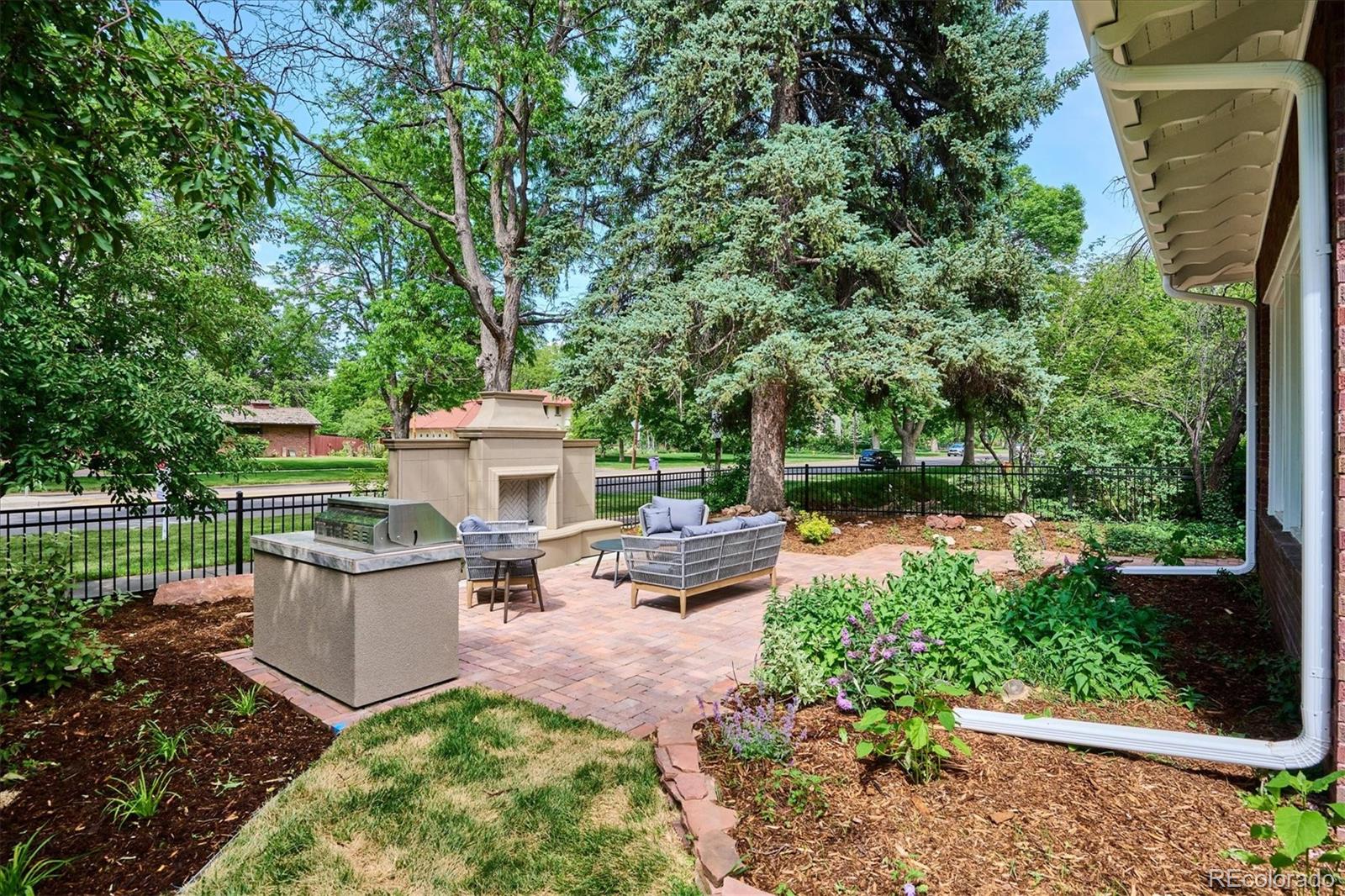 5600 Montview Boulevard