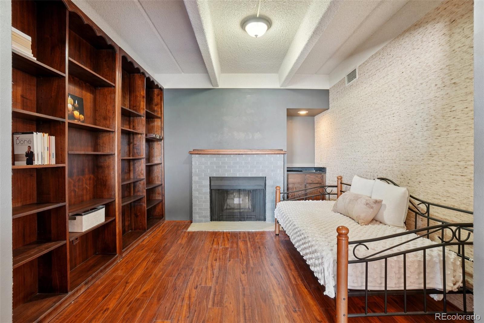 7877 E Mississippi Avenue Unit: 1501