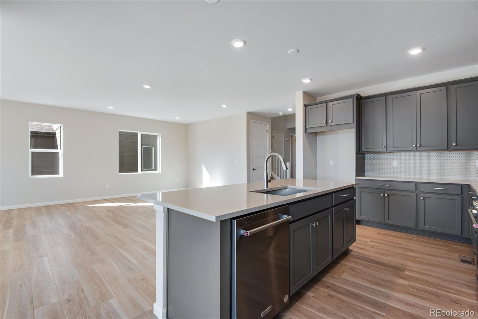 9982 Wheeling Street