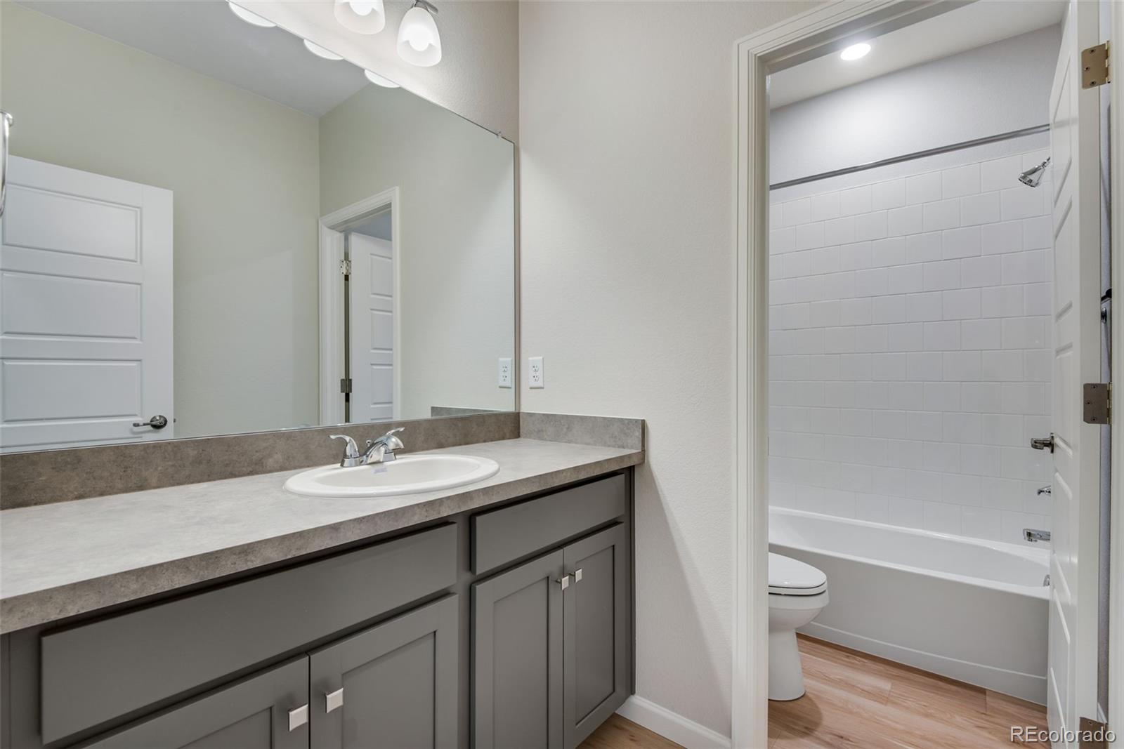 9982 Wheeling Street