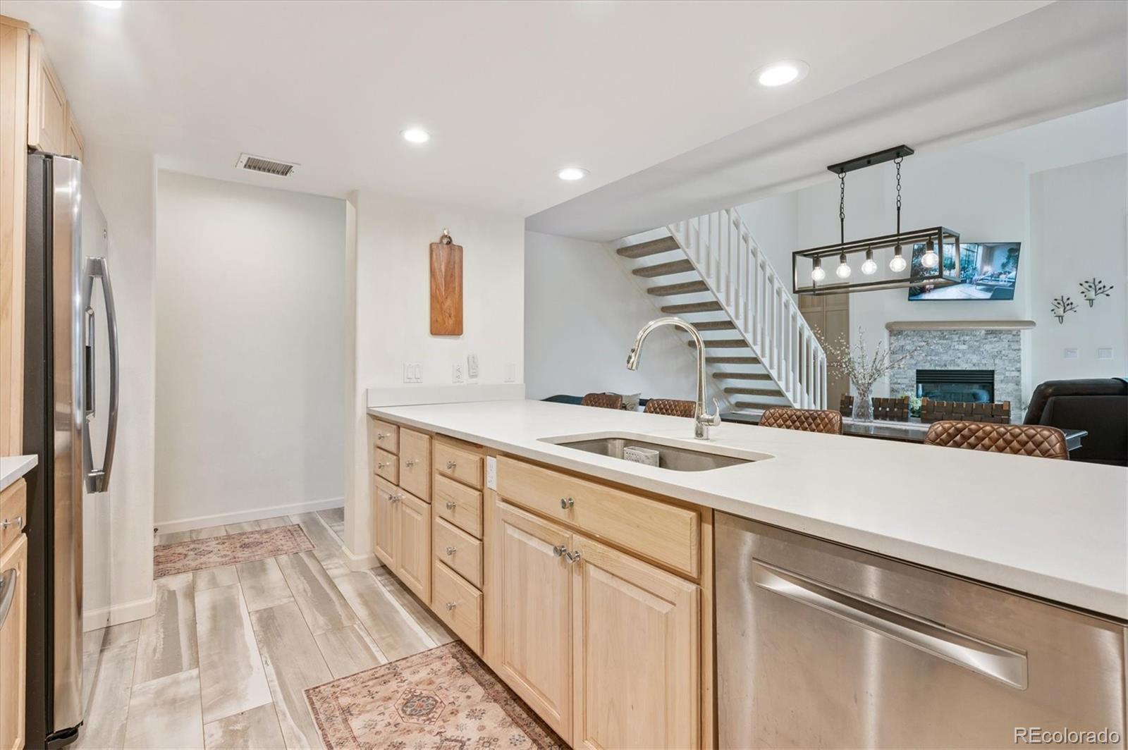 23666 Pondview Place Unit: H