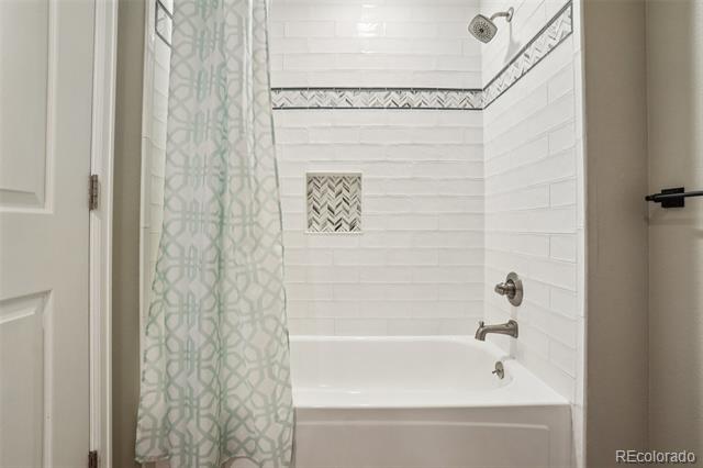 7311 Rattlesnake Drive