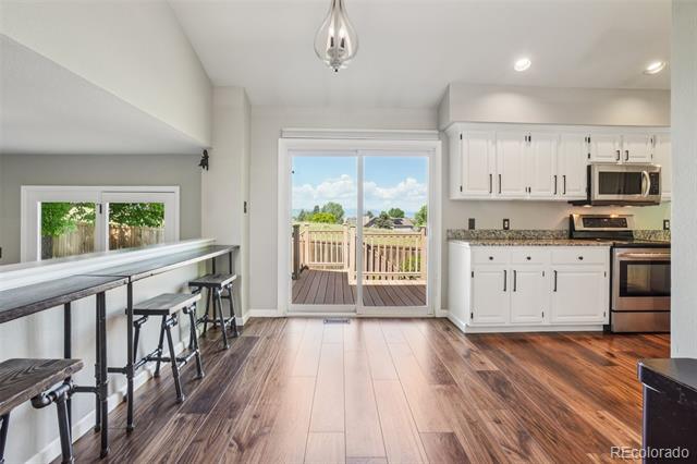 7311 Rattlesnake Drive
