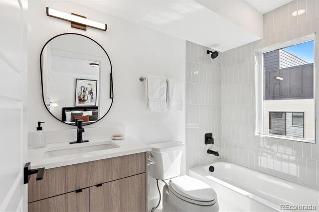 5128 W 26th Avenue Unit: 206