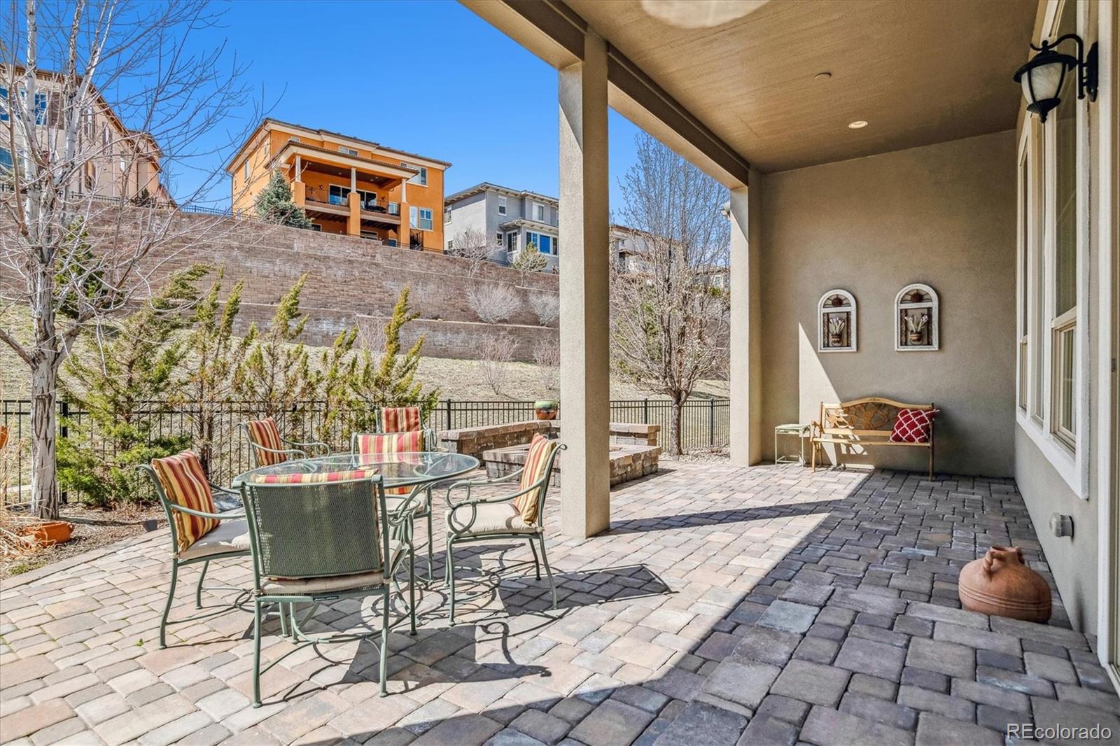 10586 Montecito Drive