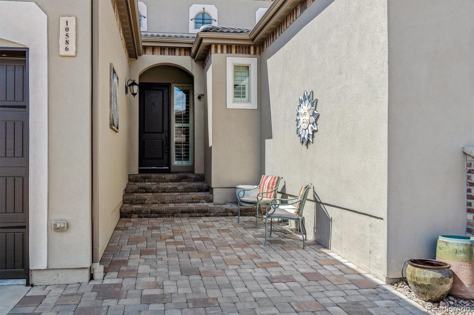 10586 Montecito Drive