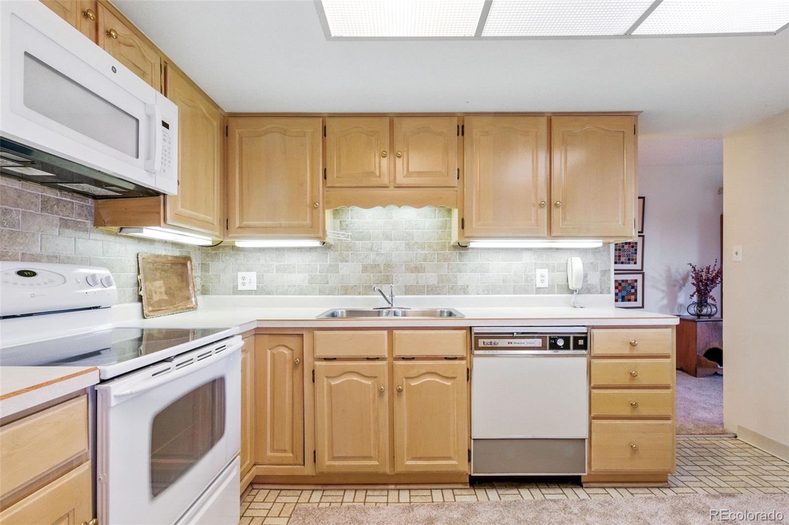 14050 E Linvale Place Unit: 601