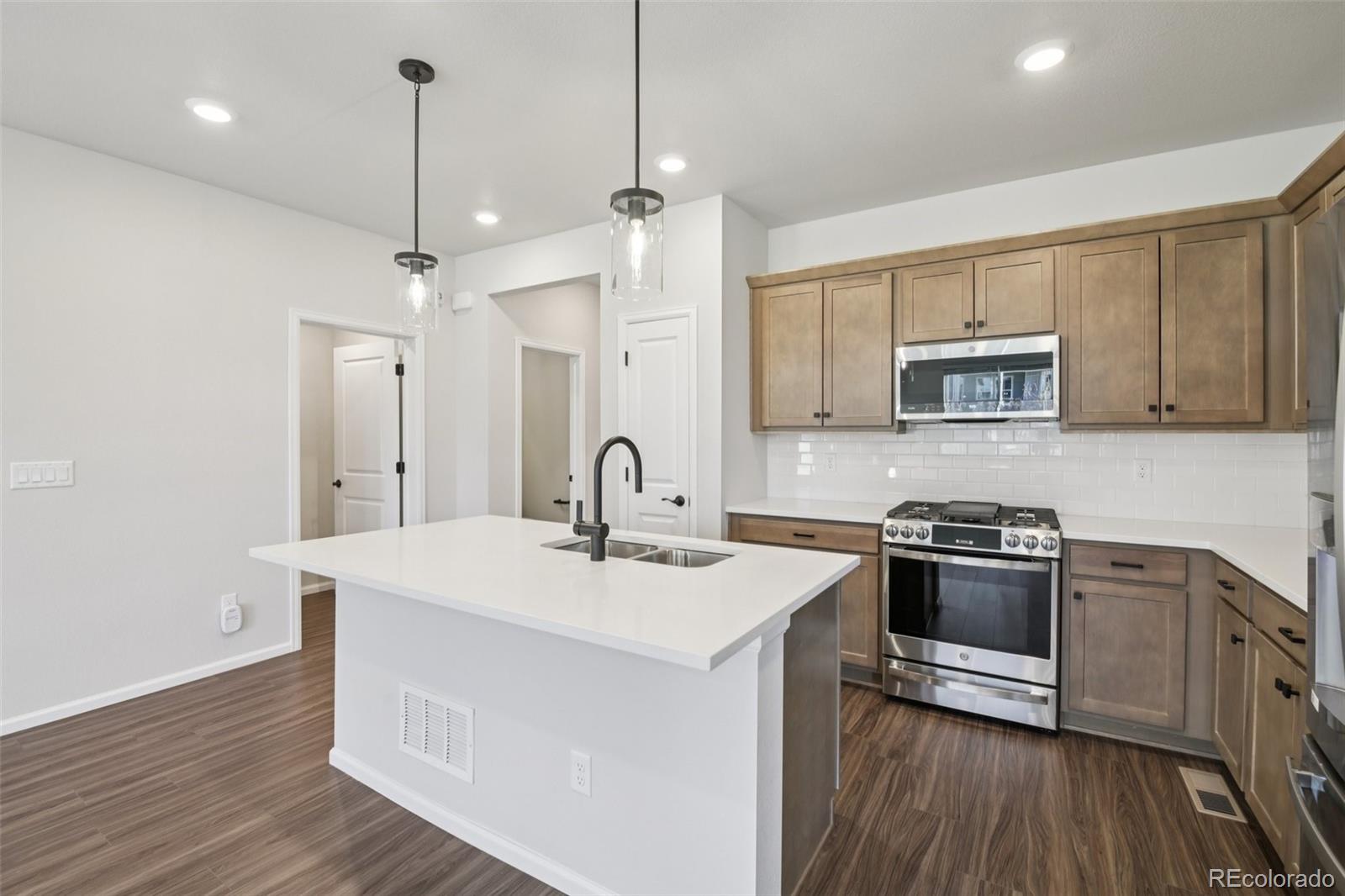 8777 Whiteclover Street