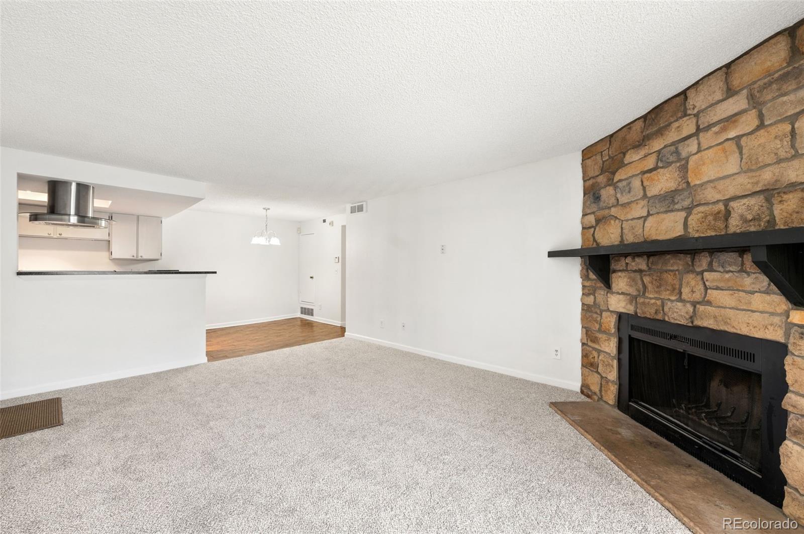 14161 E Jewell Avenue Unit: 204