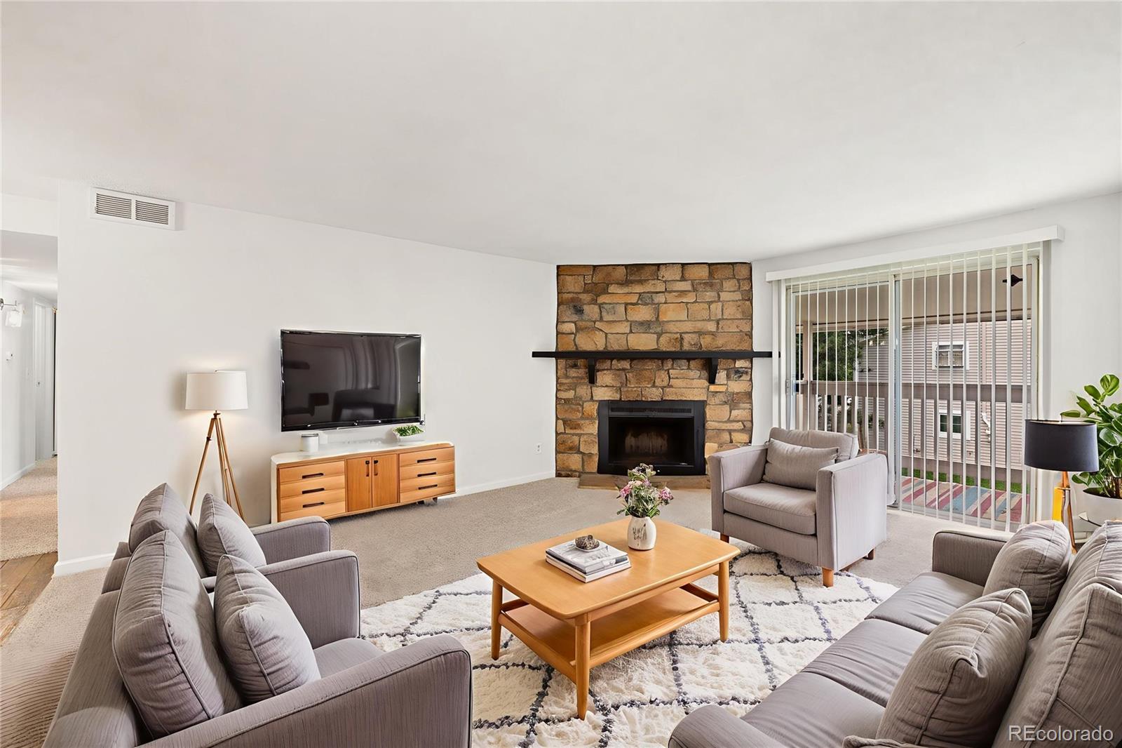 14161 E Jewell Avenue Unit: 204