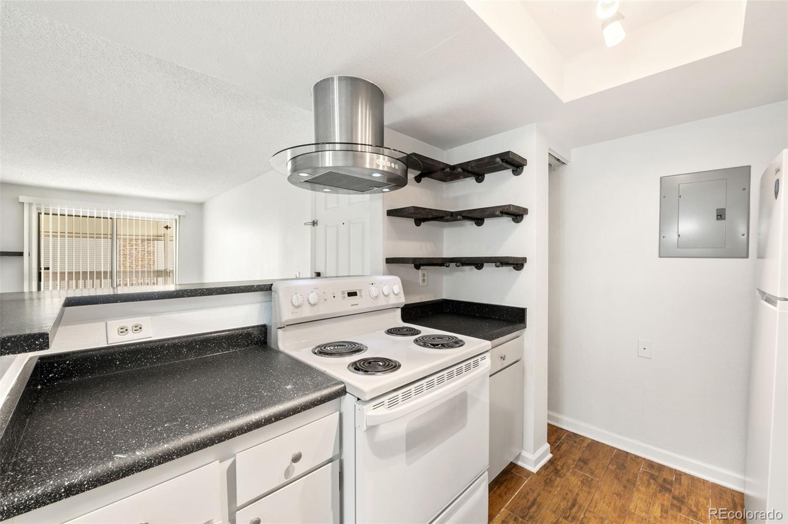 14161 E Jewell Avenue Unit: 204
