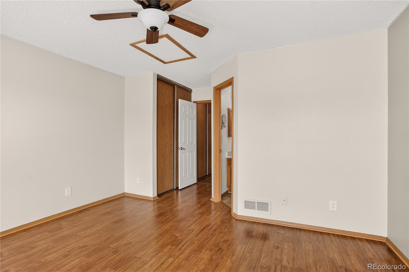 8258 S Fillmore Circle