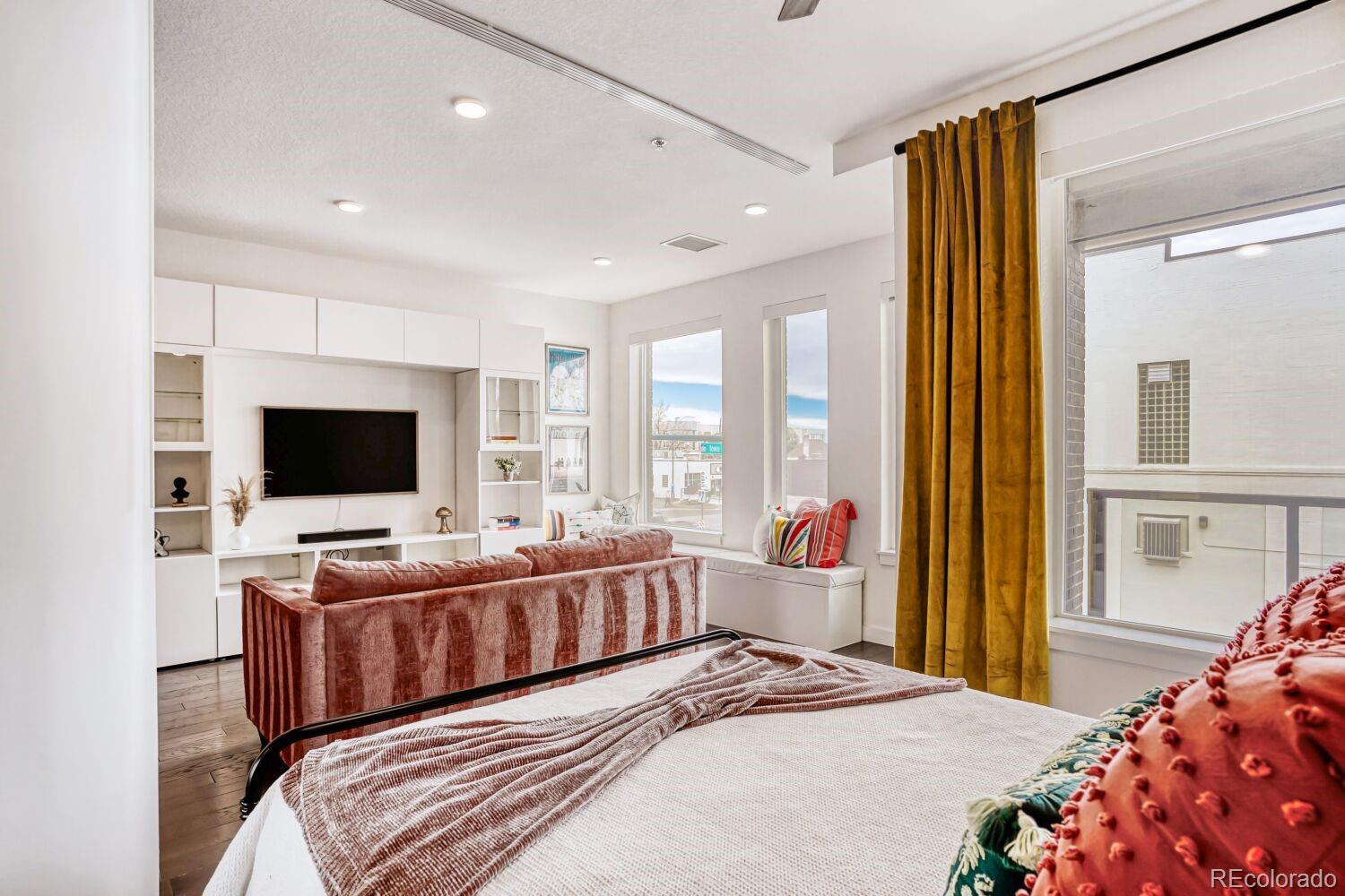 1616 S Broadway Unit: 218
