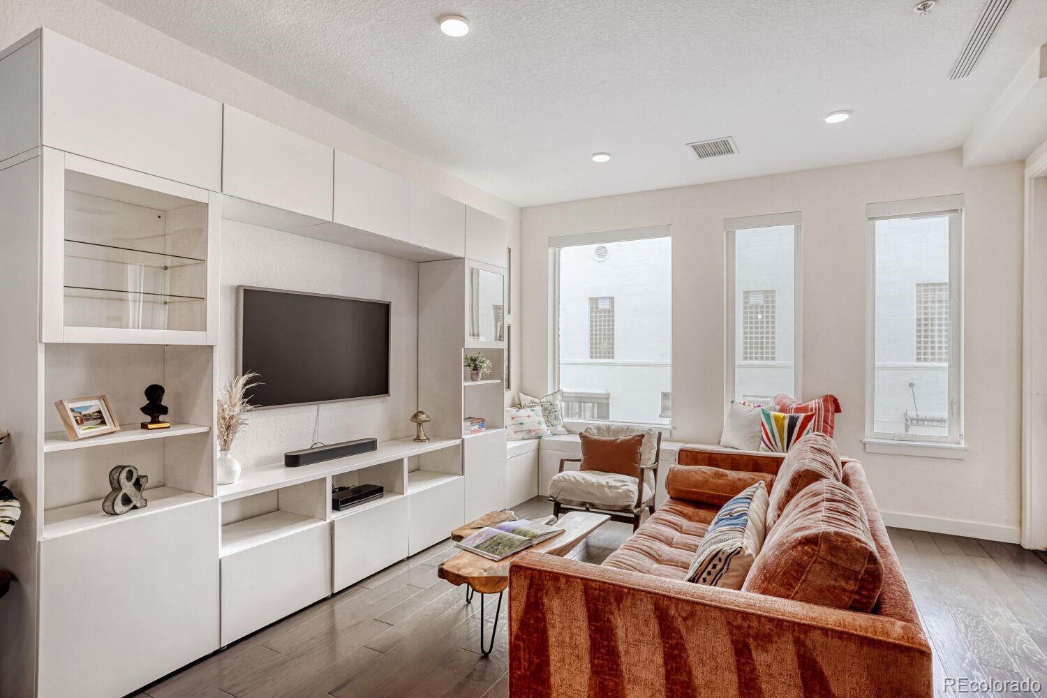 1616 S Broadway Unit: 218