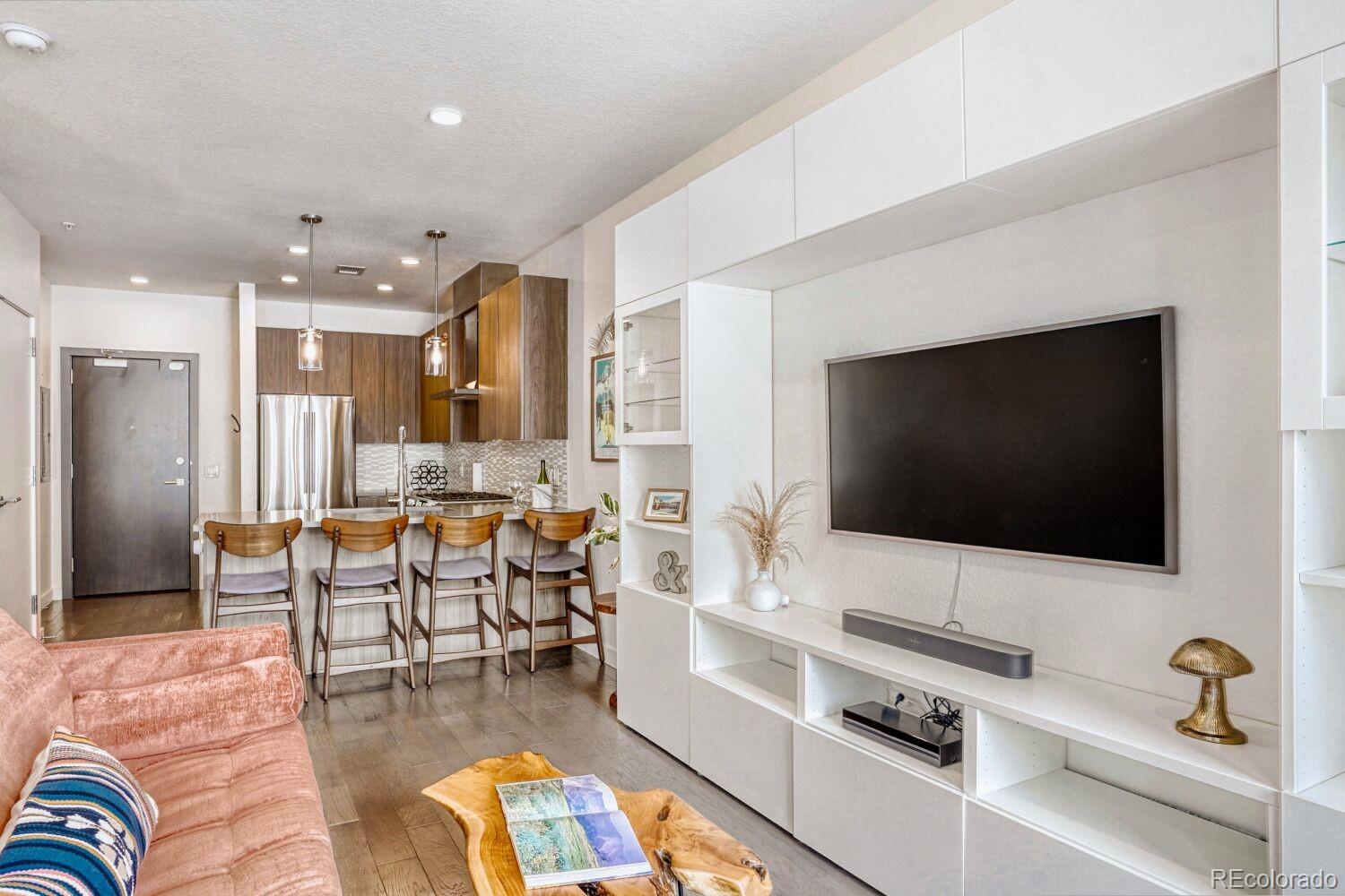 1616 S Broadway Unit: 218
