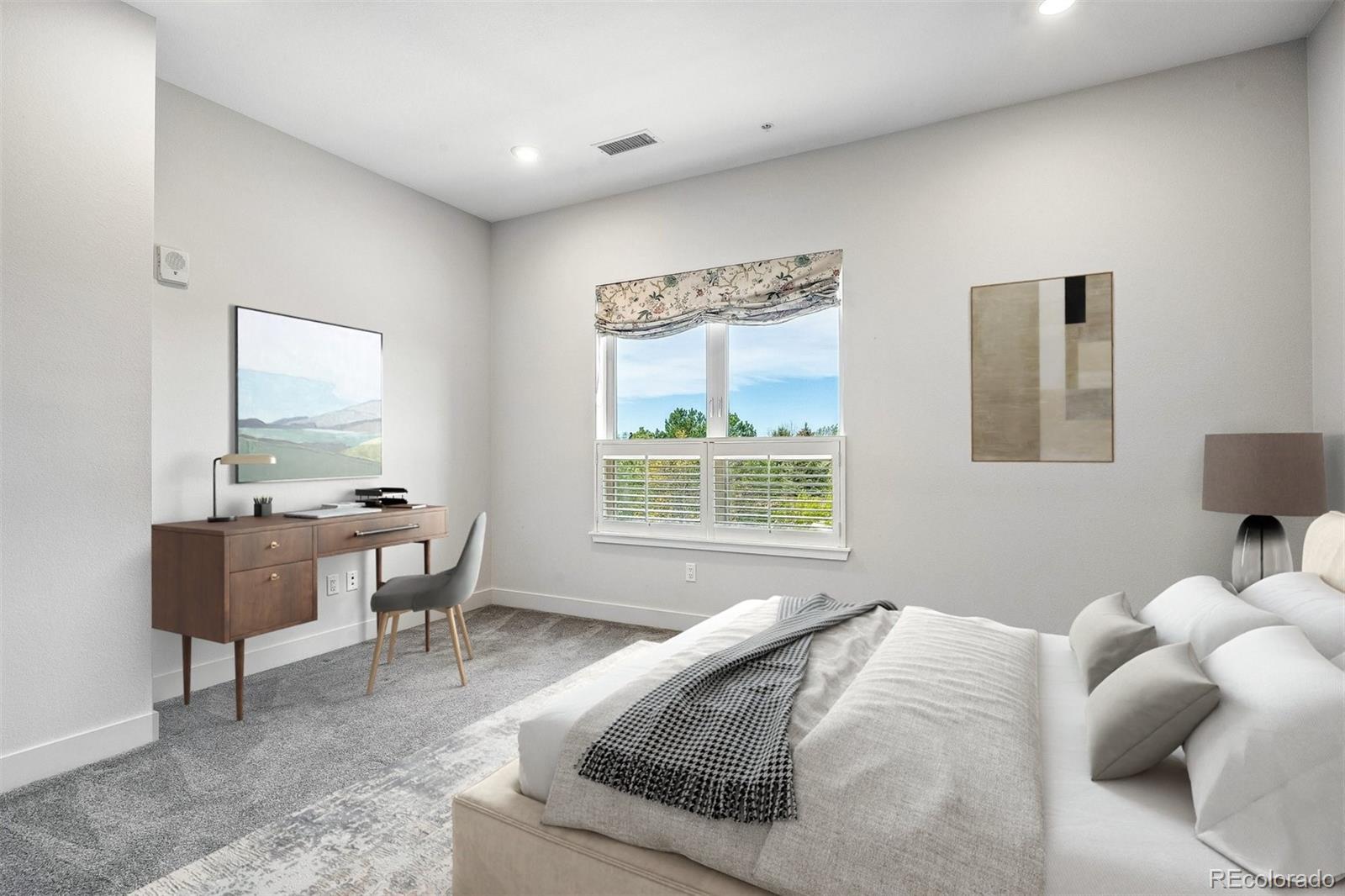 4885 S Monaco Street Unit: 207