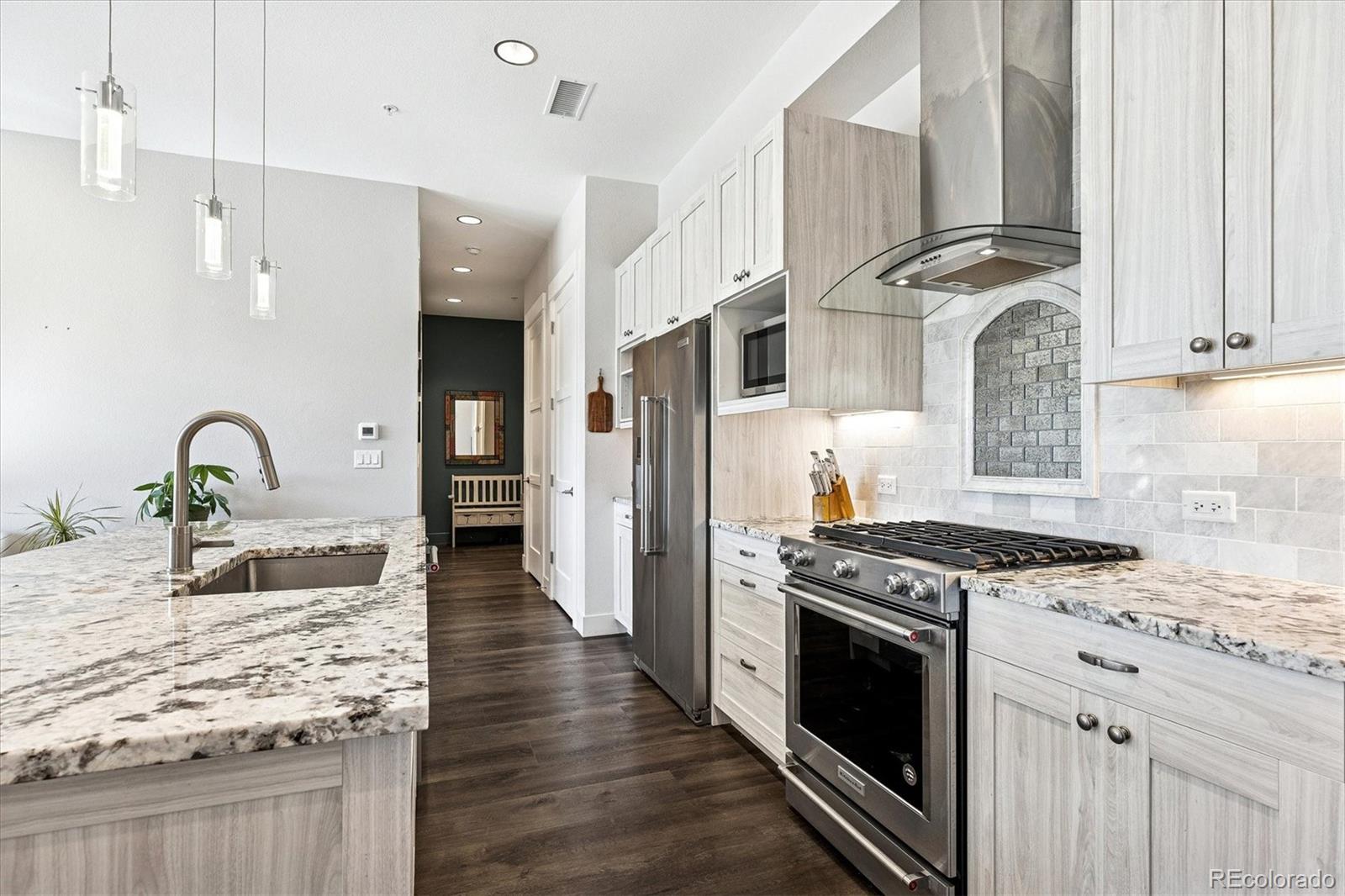 4885 S Monaco Street Unit: 207