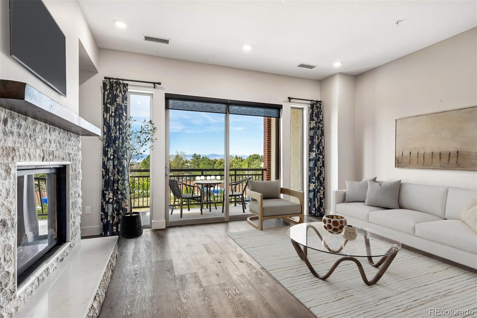 4885 S Monaco Street Unit: 207