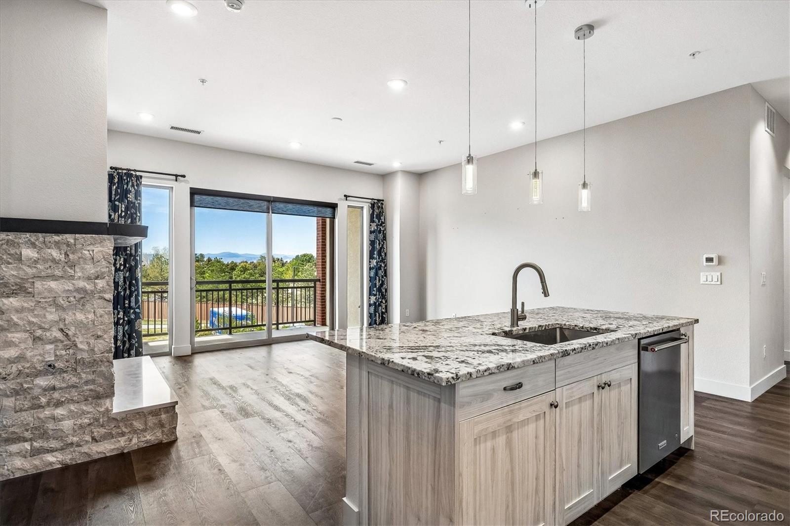 4885 S Monaco Street Unit: 207