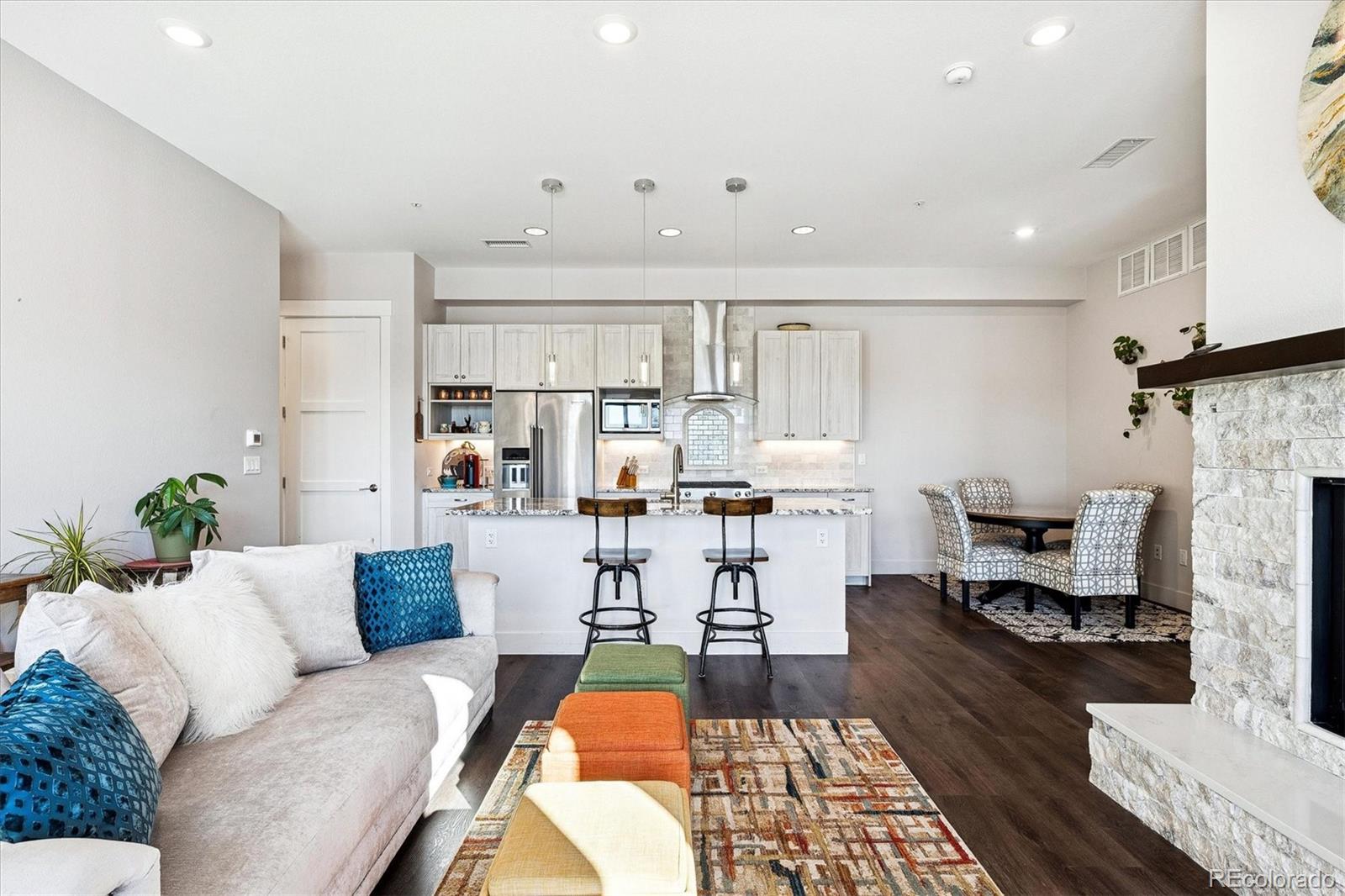 4885 S Monaco Street Unit: 207