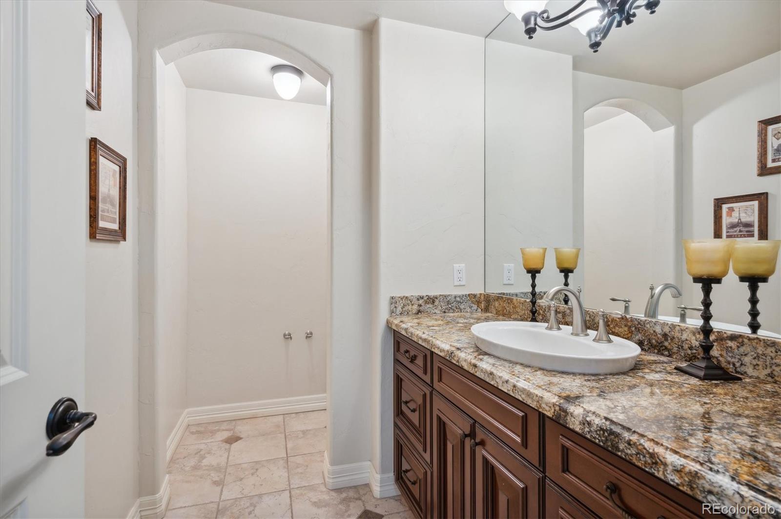 2452 S Yosemite Street