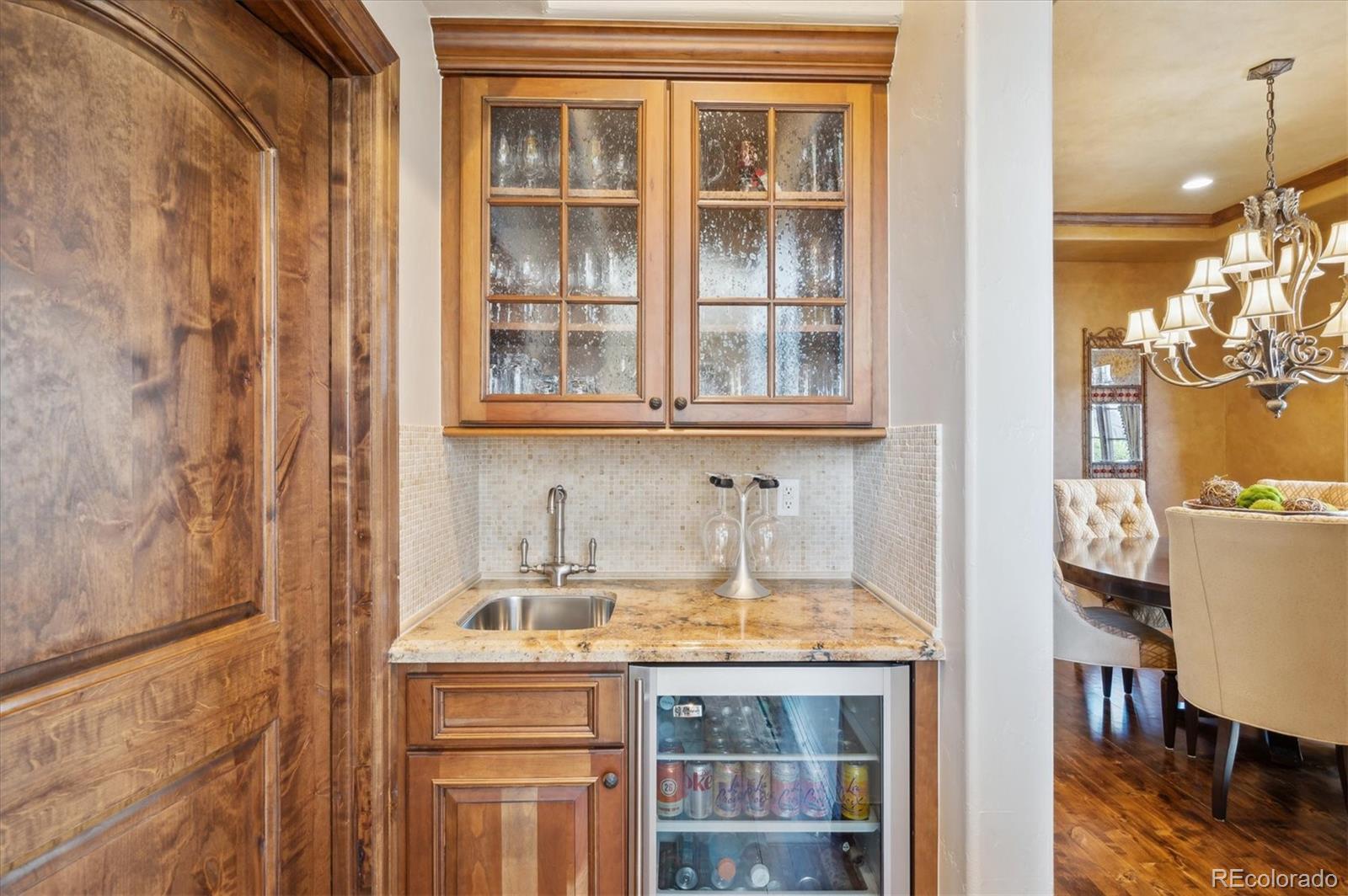 2452 S Yosemite Street