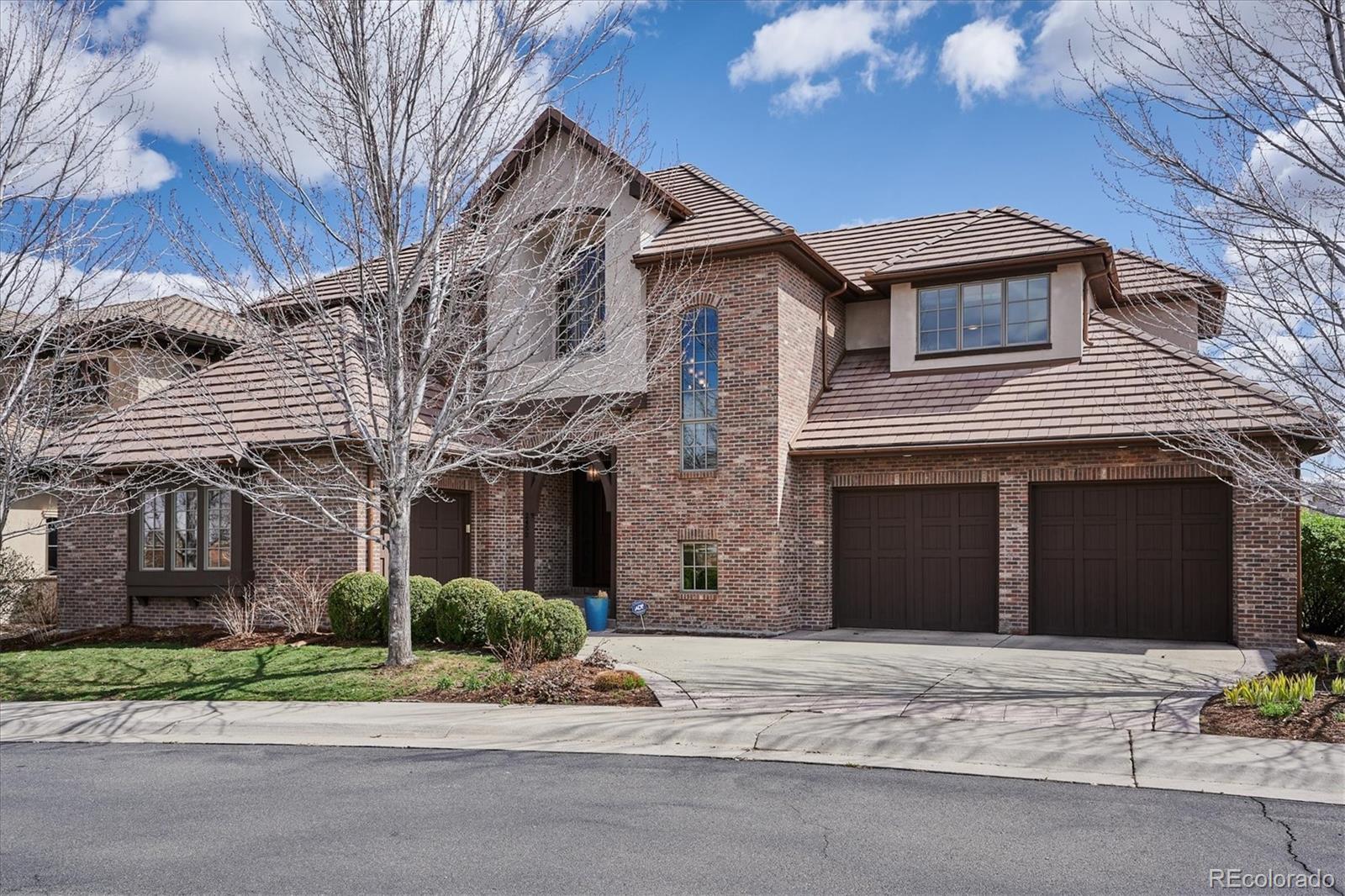 2452 S Yosemite Street