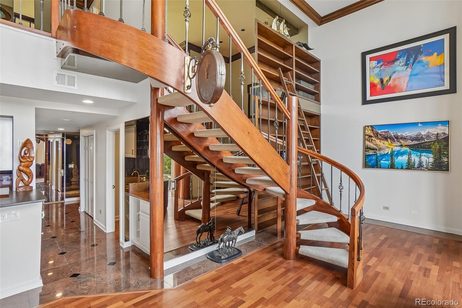 1900 E Girard Place Unit: 901