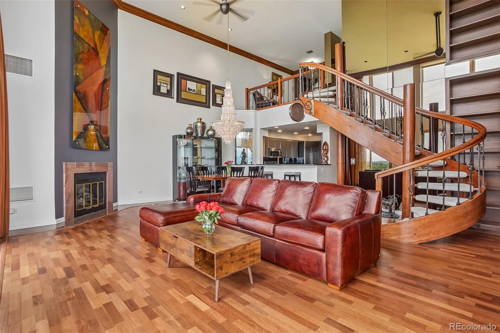 1900 E Girard Place Unit: 901