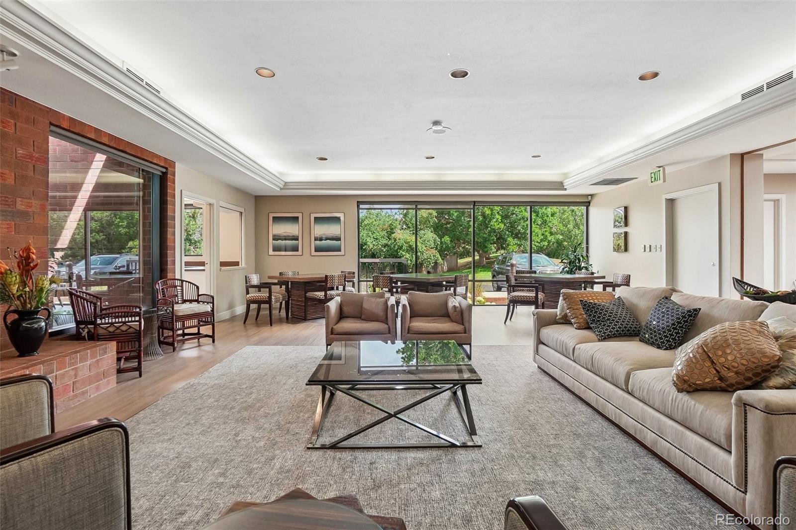 1900 E Girard Place Unit: 901