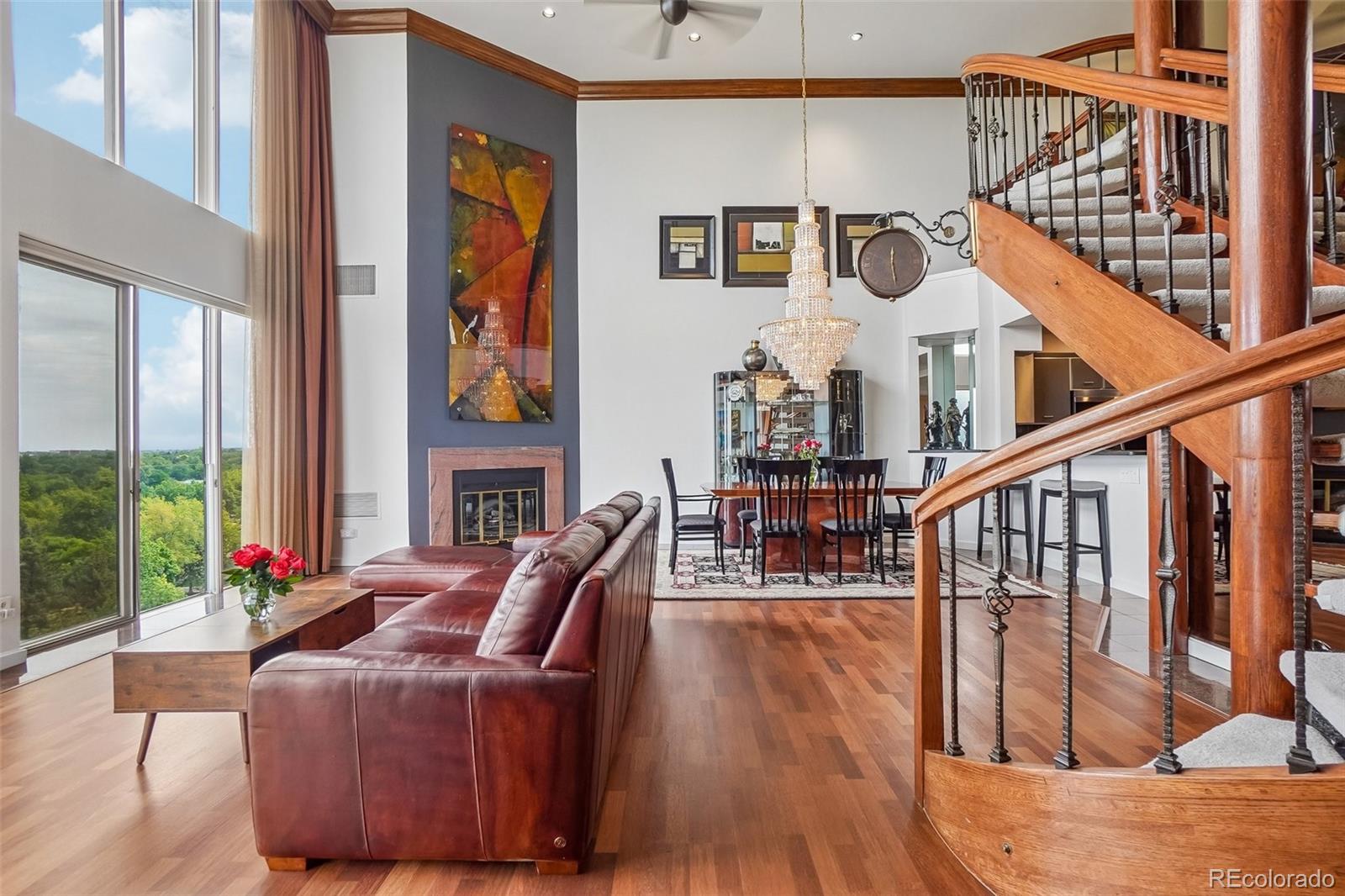 1900 E Girard Place Unit: 901