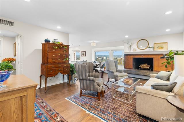 1200 N Humboldt Street Unit: 1003