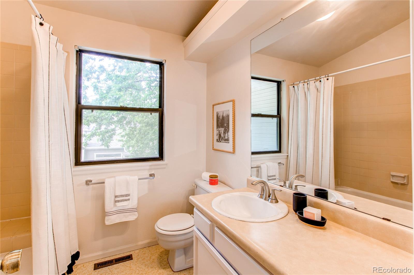 4621 S Fraser Circle Unit: A