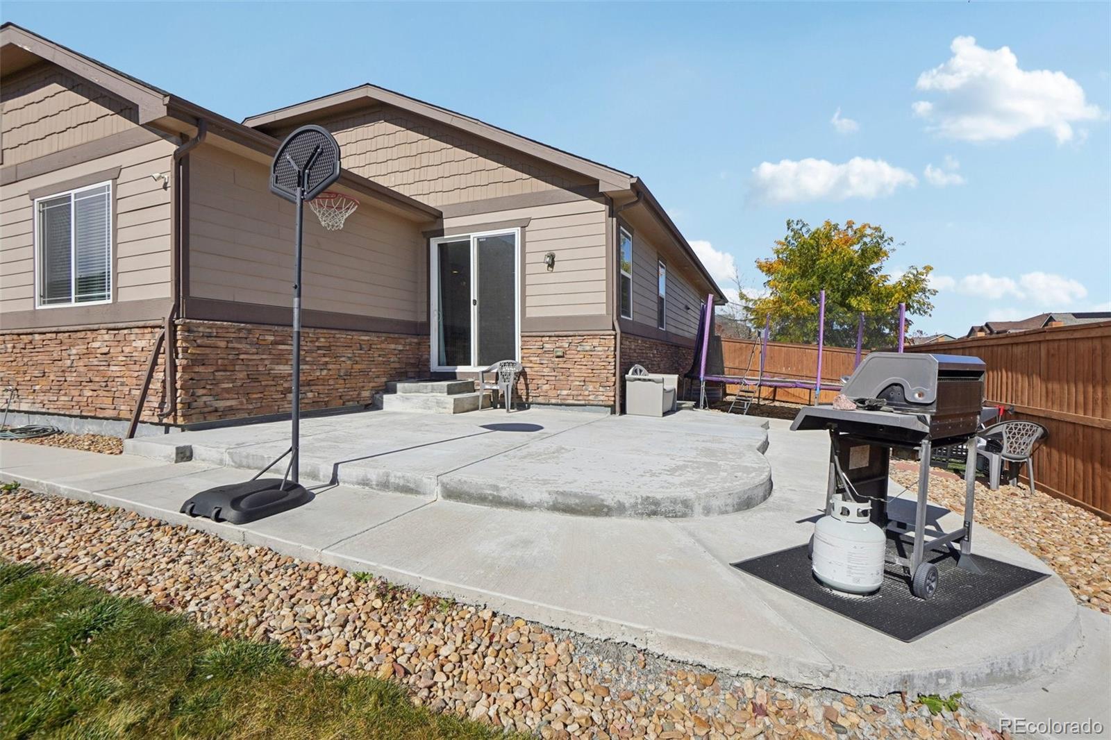 25208 E Ellsworth Place