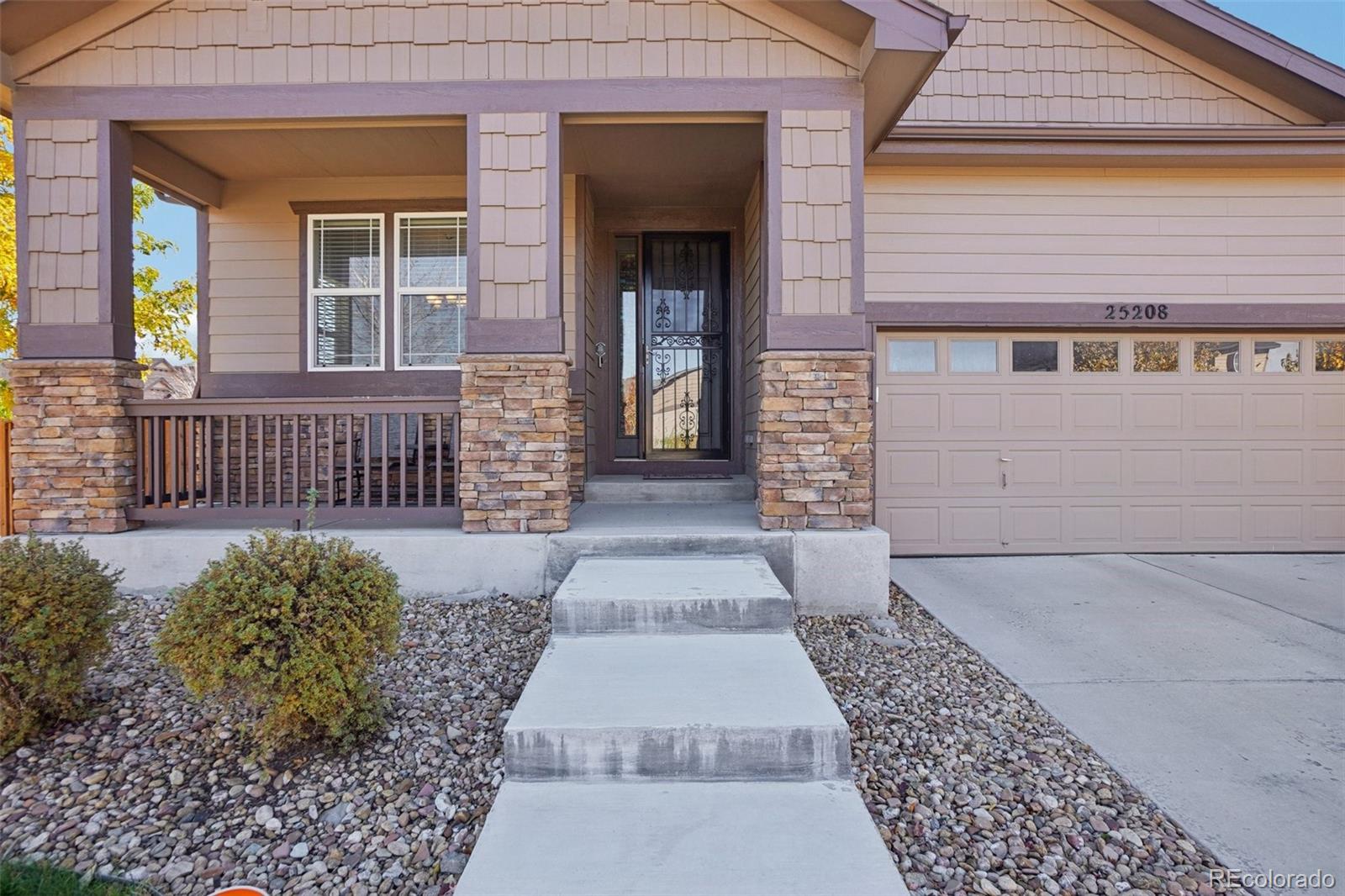 25208 E Ellsworth Place