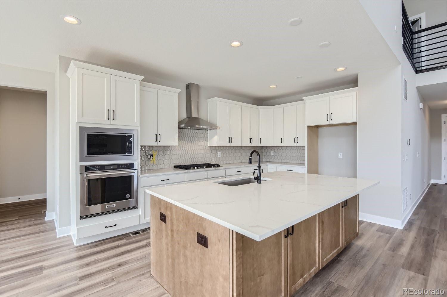 5600 Palmia Lane