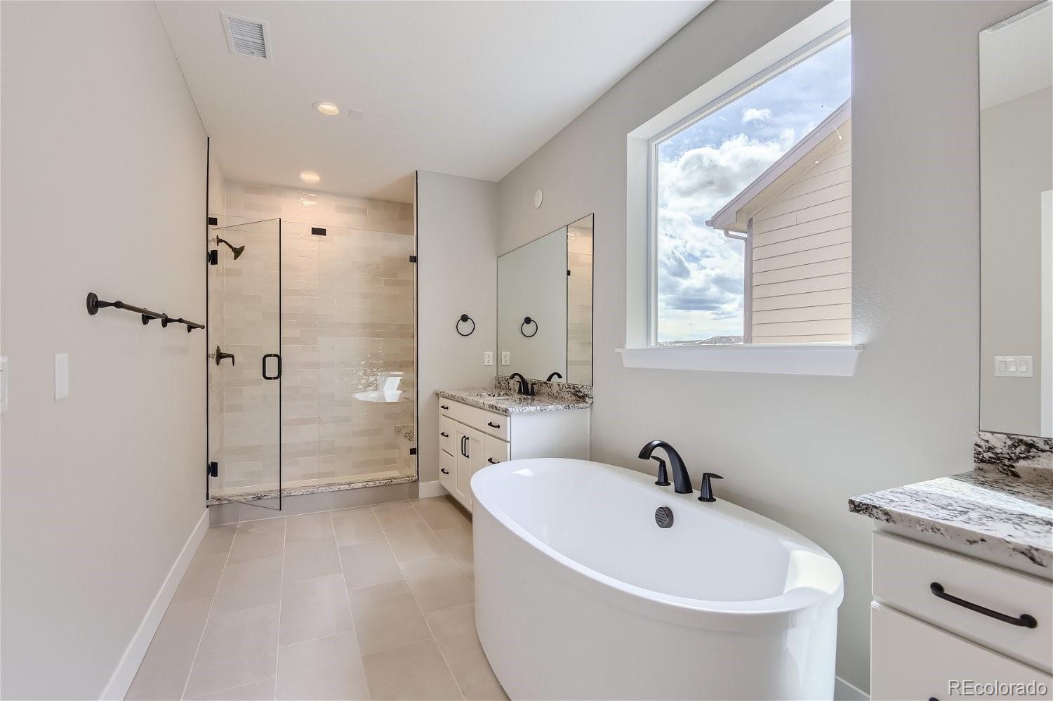 5600 Palmia Lane
