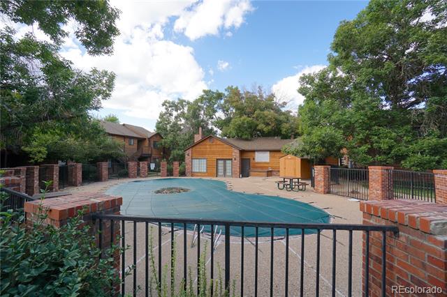 2253 S Buckley Road Unit: 202