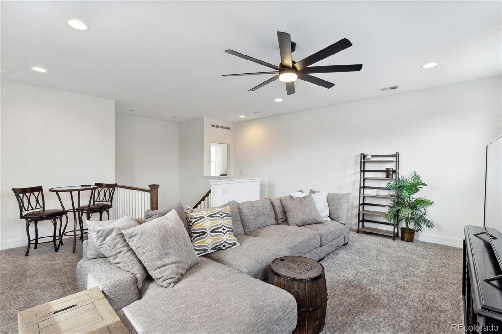 9225 Star Streak Circle