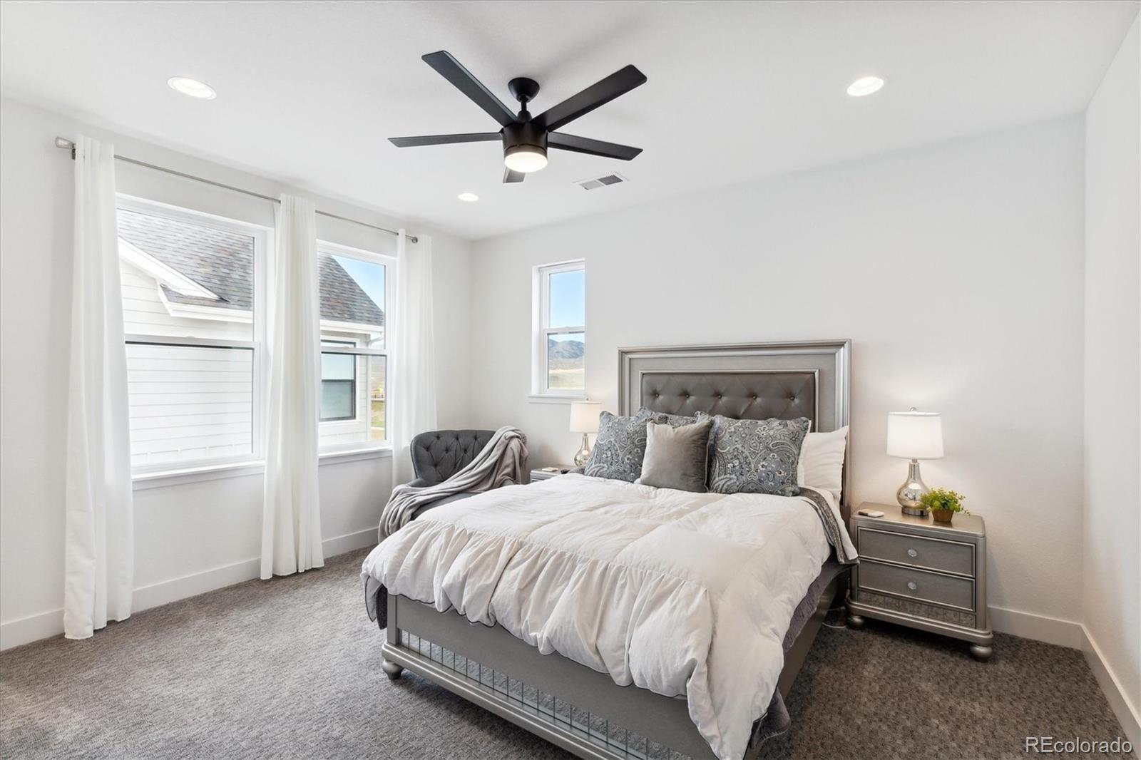 9225 Star Streak Circle