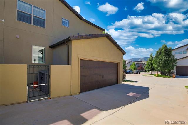 2438 S Orchard Way